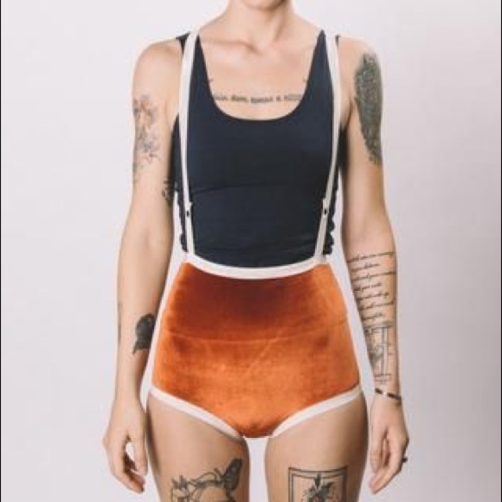NWOT Solstice Intimates bundle - Picture 2 of 3